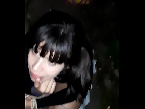 ❤️ Kadulla turvonneen peniksen vastineeksi karkkia Super porno at us ❌️❤