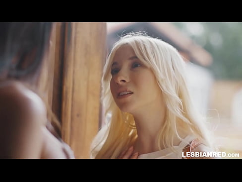 ❤️ Tyttö tulee kotiin muutamaa kuukautta myöhemmin ja päätyy syömään äitipuolensa pillua Super porno at us ❌️❤