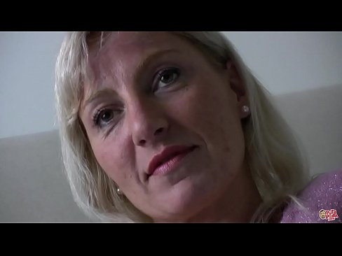 ❤️ Äiti jota me kaikki nussimme ... Lady, käyttäydy kunnolla! Super porno at us ❌️❤